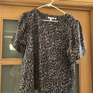 Chico's Black and White Short Sleeve Blouse